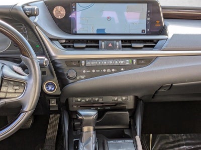 2019 Lexus ES 300h FWD