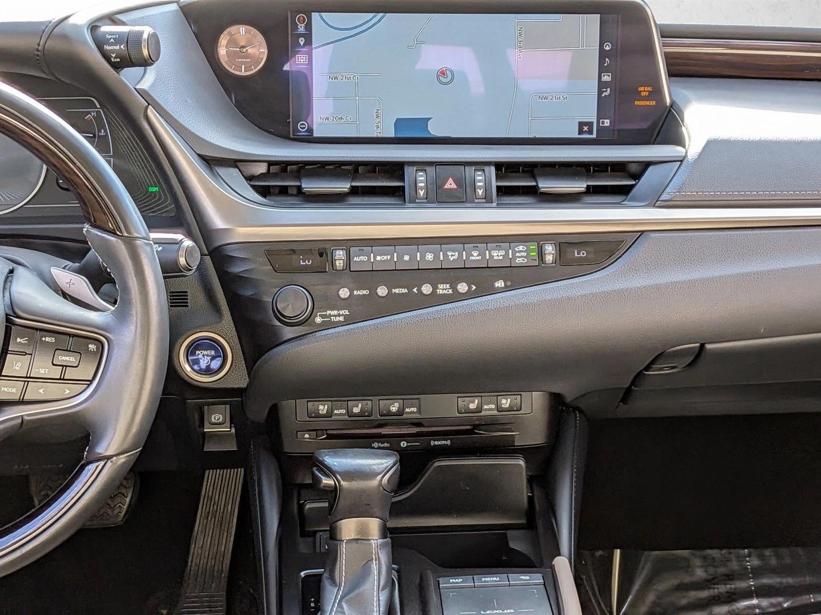 2019 Lexus ES 300h FWD