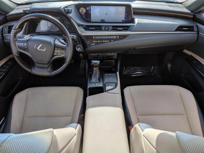 2019 Lexus ES 300h FWD