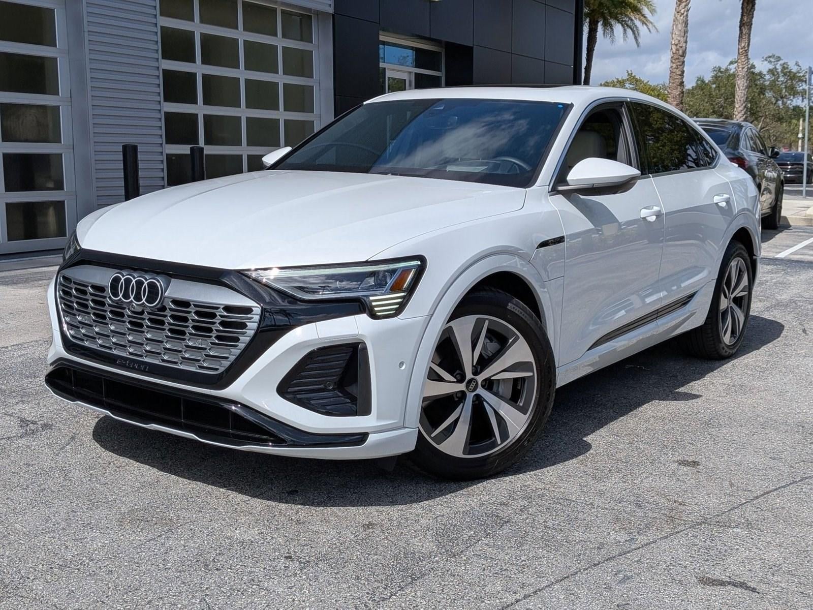 2024 Audi Q8 e-tron Sportback S line Prestige quattro