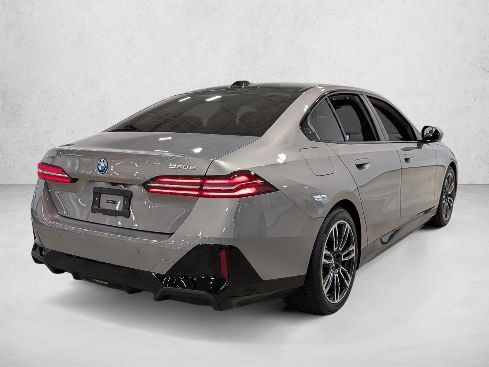 2026 BMW 550e xDrive Sedan