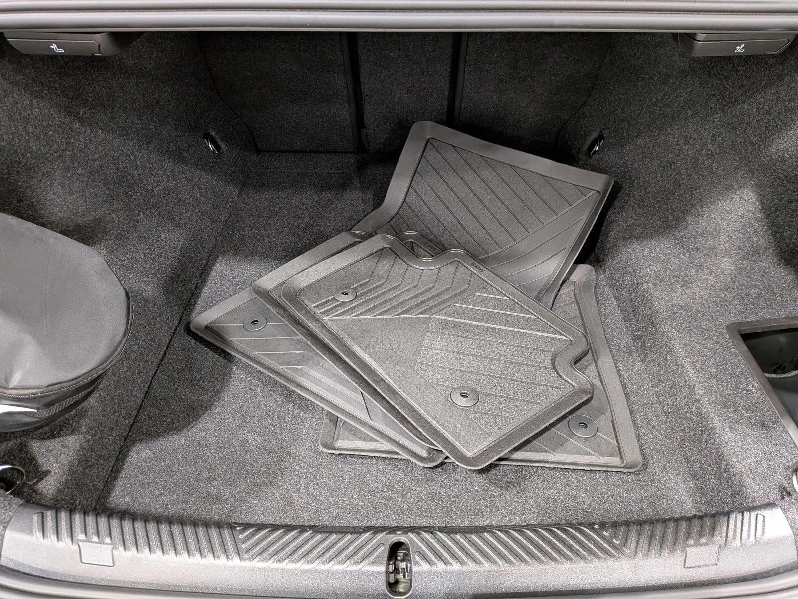 2026 BMW 550e xDrive Sedan