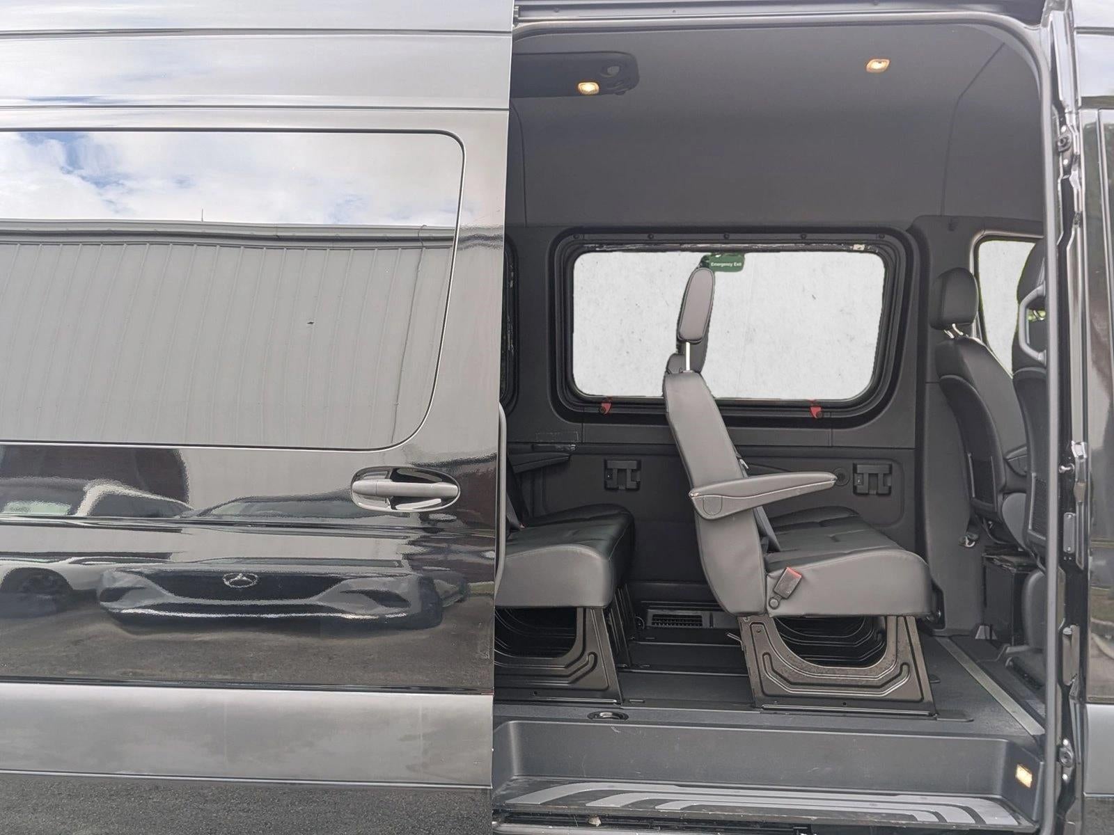 2019 Mercedes-Benz Sprinter Passenger Van 2500 High Roof V6 144" RWD