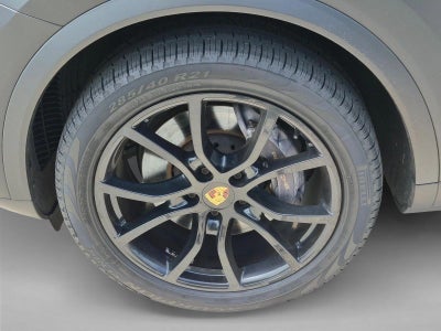 2023 Porsche Cayenne Platinum Edition Coupe AWD