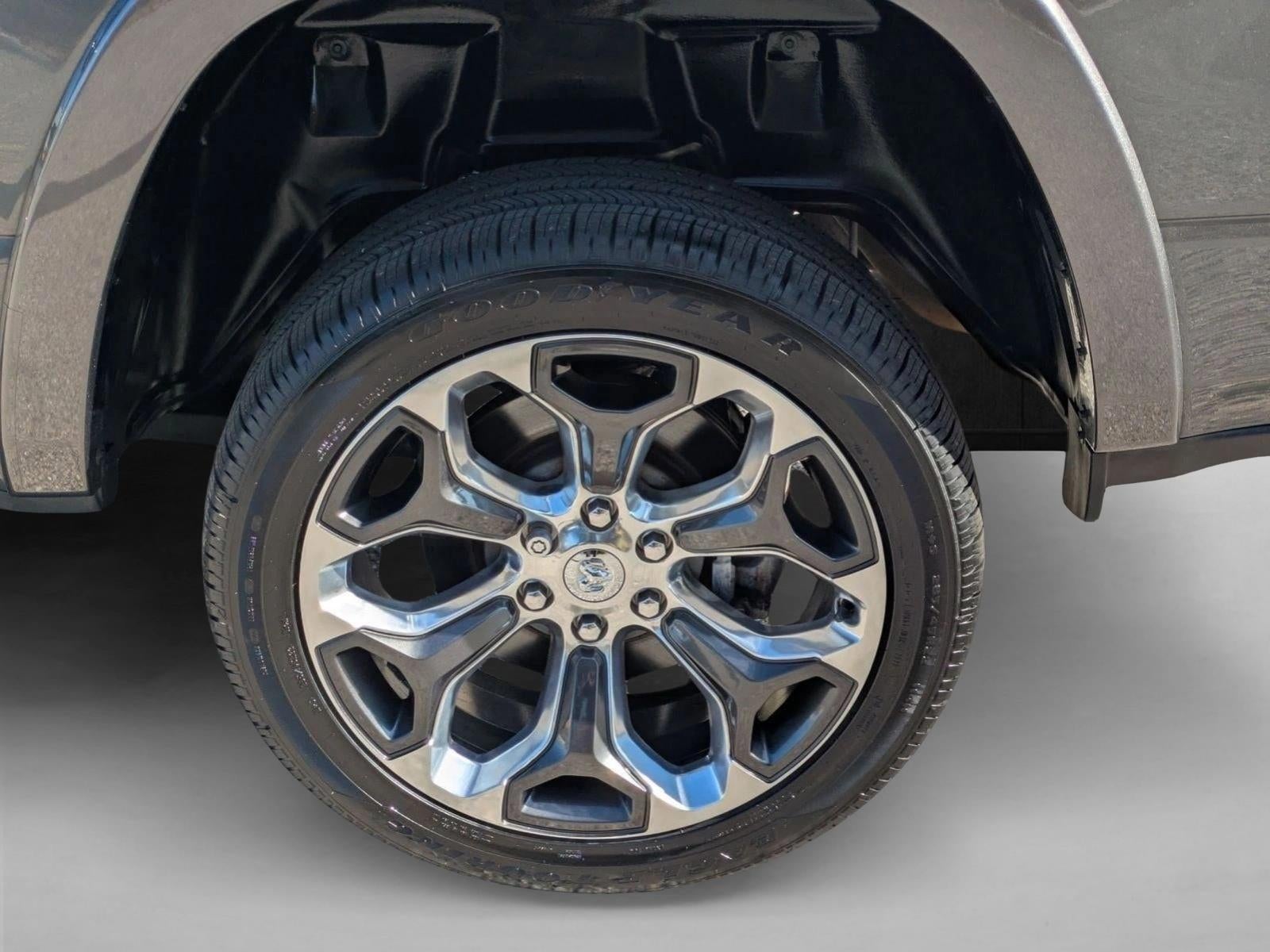 2020 RAM 1500 Limited 4x4 Crew Cab 5'7" Box