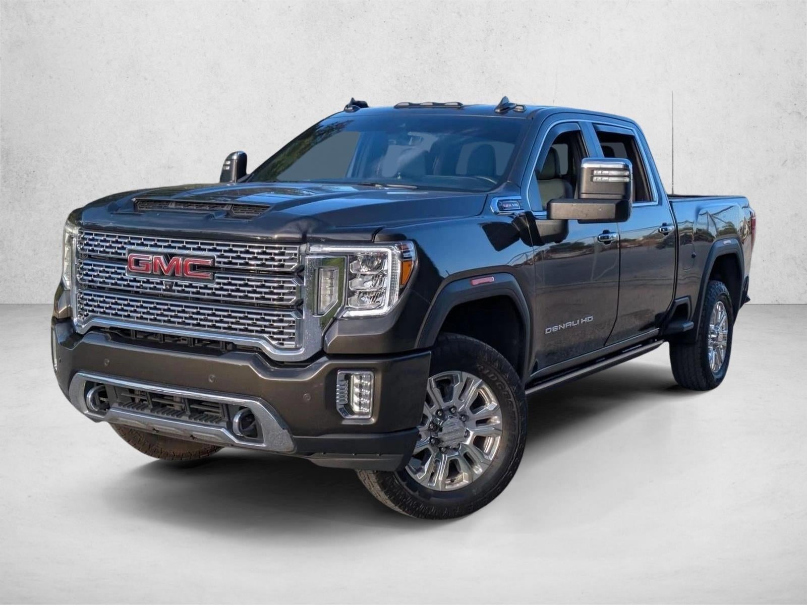 2022 GMC Sierra 3500HD Crew Cab Standard Box 4-Wheel Drive Denali