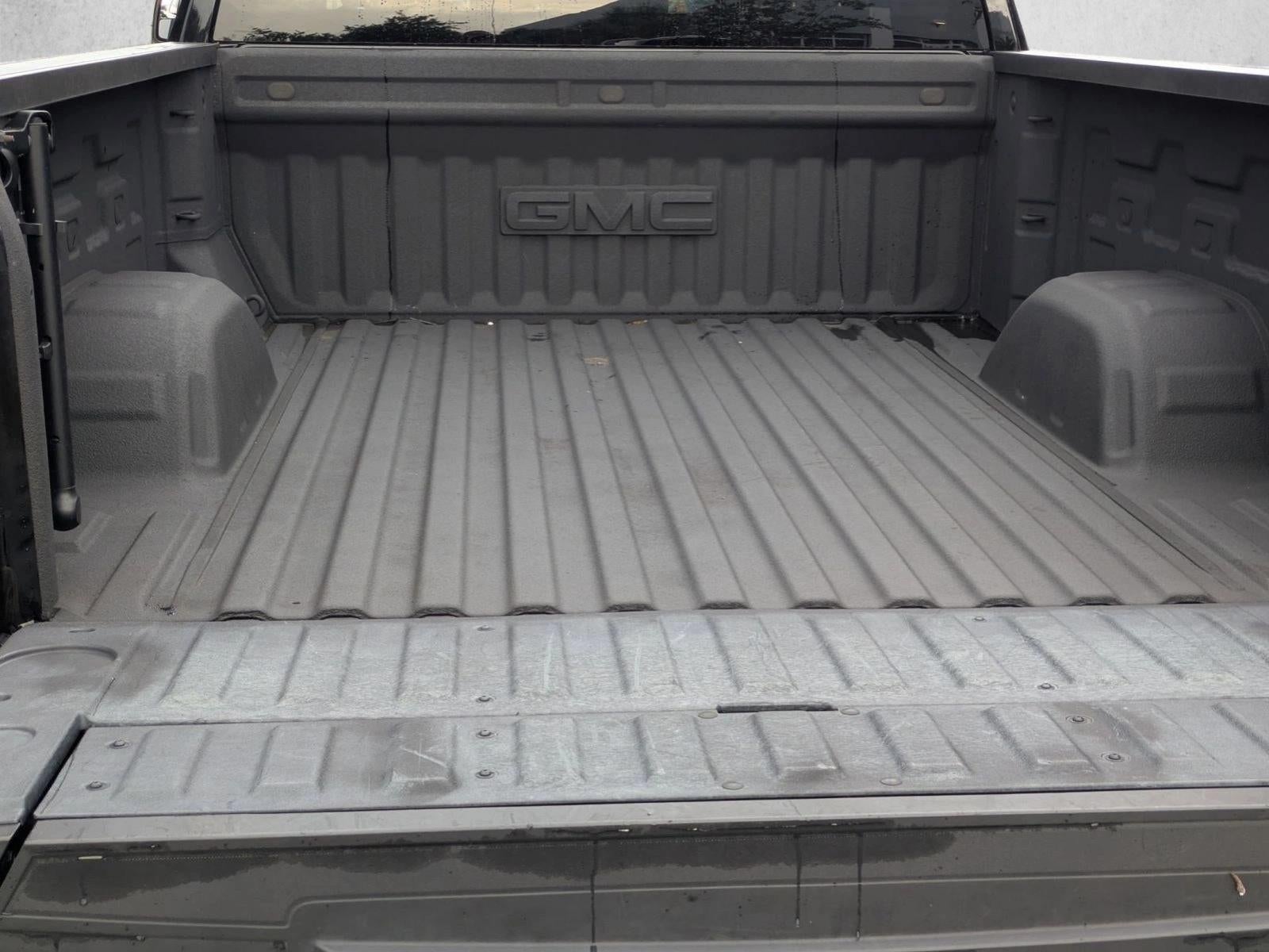 2022 GMC Sierra 1500 Double Cab Standard Box 4-Wheel Drive SLE