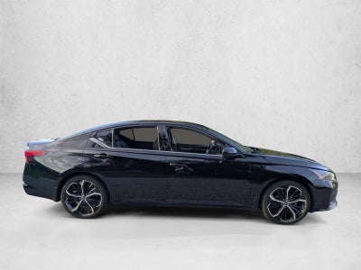 2023 Nissan Altima 2.5 SR Sedan