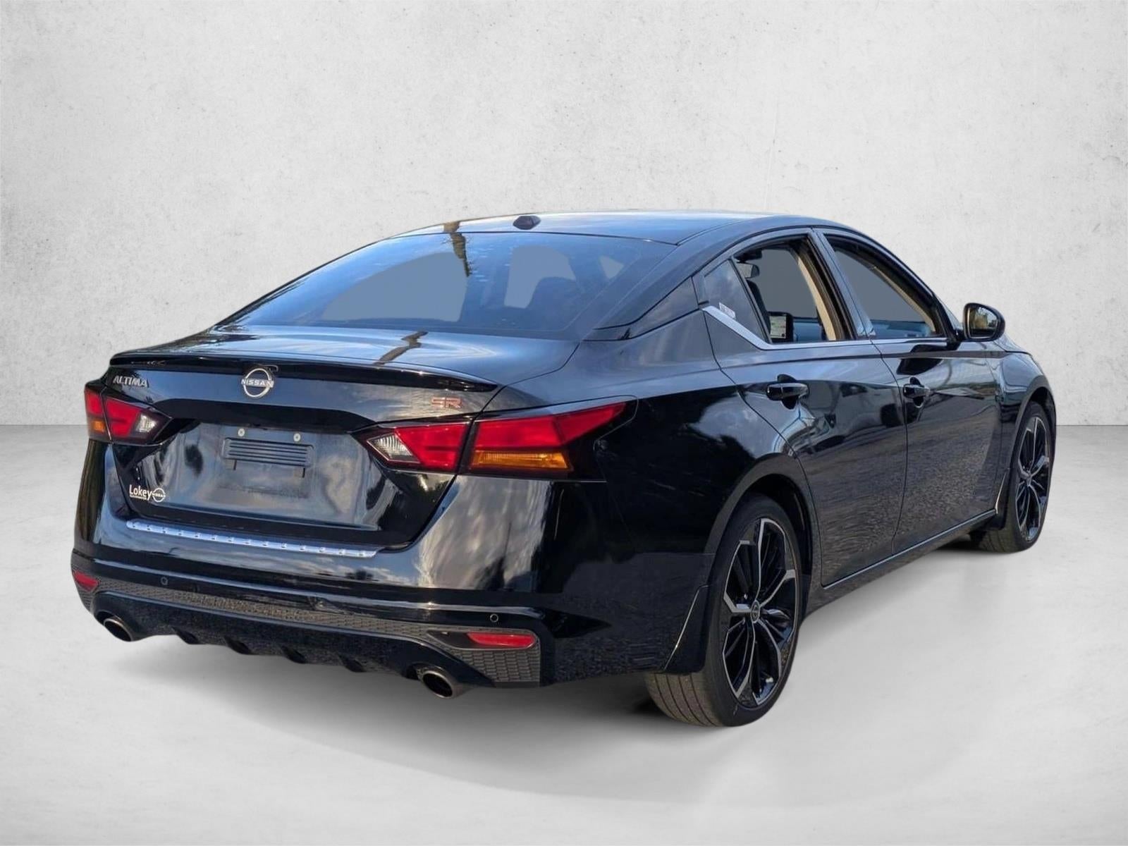 2023 Nissan Altima 2.5 SR Sedan