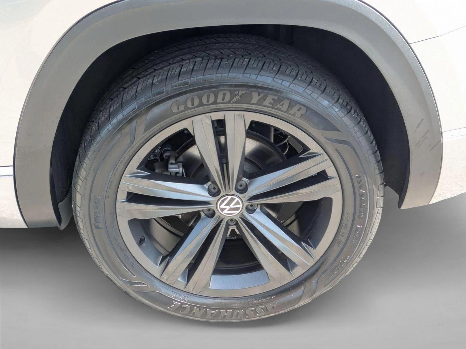 2021 Volkswagen Atlas 2021.5 3.6L V6 SE w/Technology R-Line 4MOTION