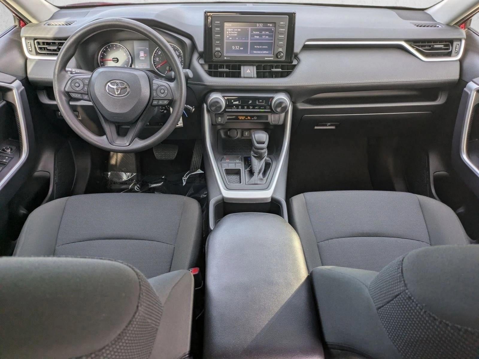 2022 Toyota RAV4 LE FWD (GS)