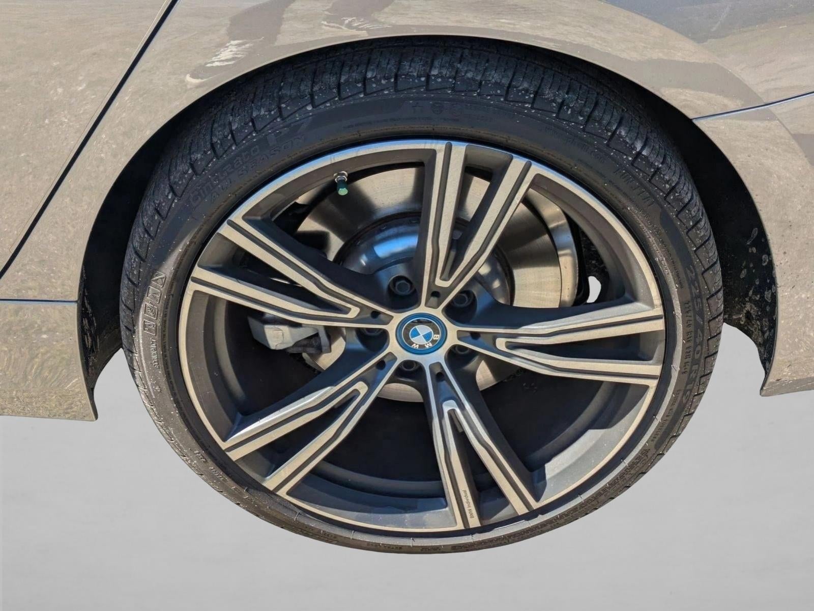 2024 BMW 330e xDrive Plug-In Hybrid