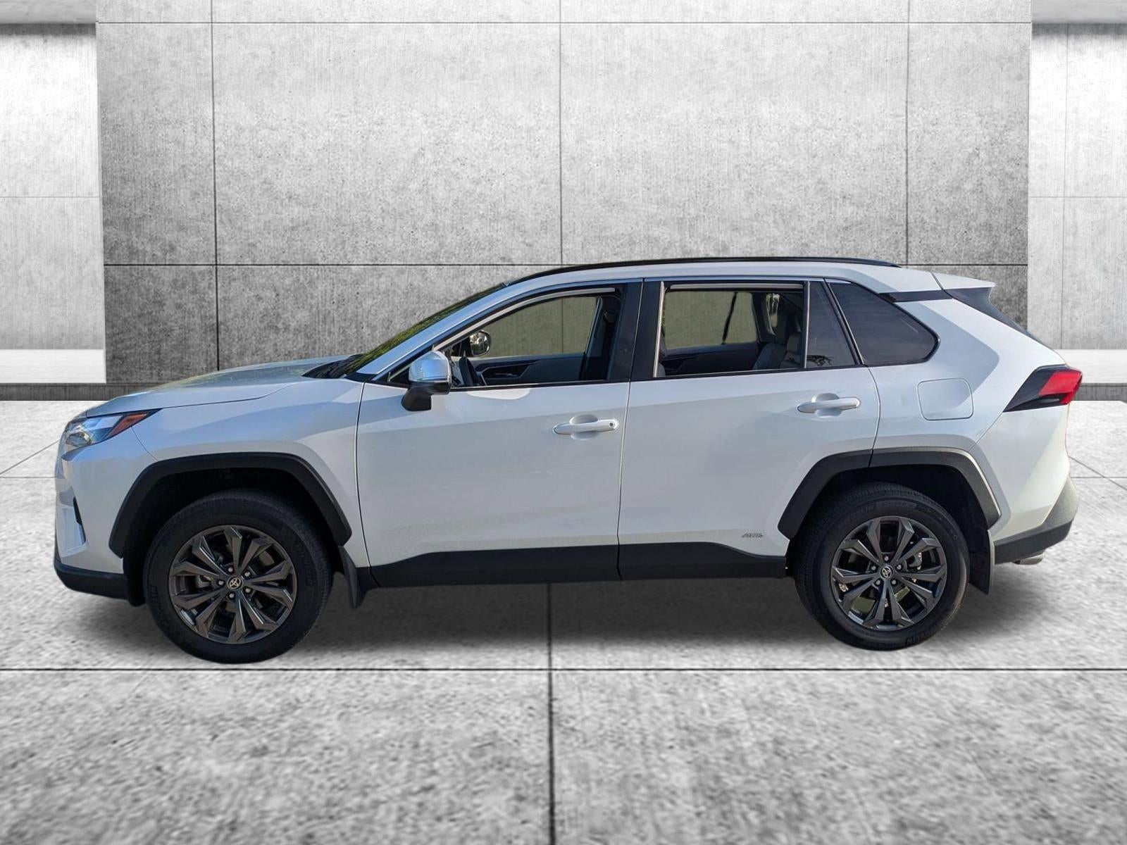 2024 Toyota RAV4 Hybrid XLE Premium AWD (Natl)