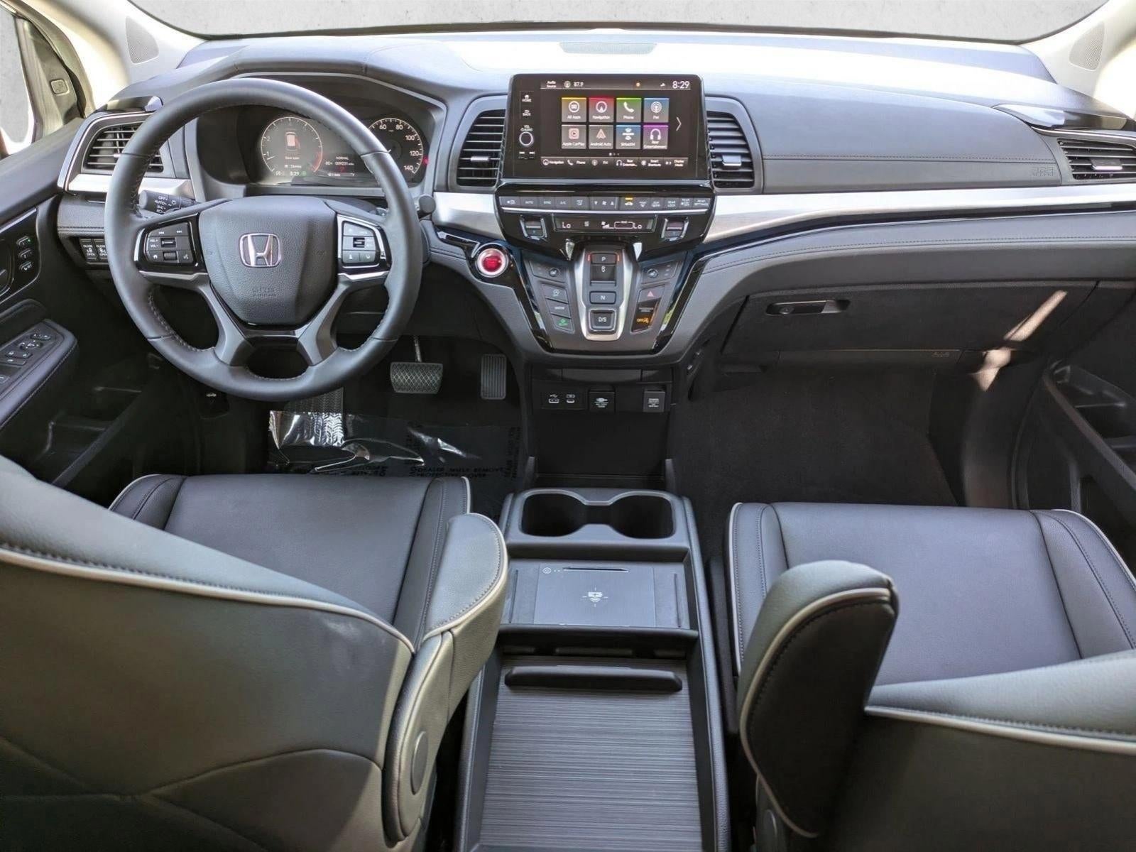 2025 Honda Odyssey Touring Auto