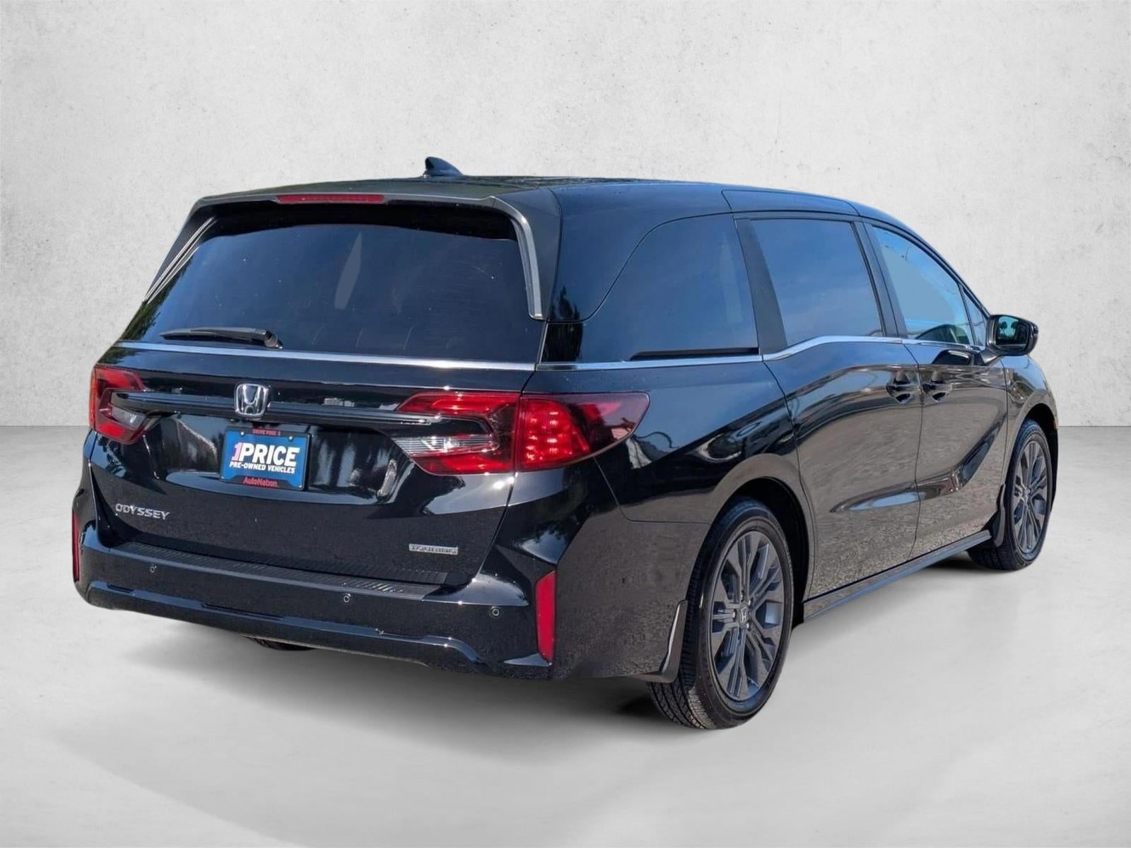 2025 Honda Odyssey Touring Auto