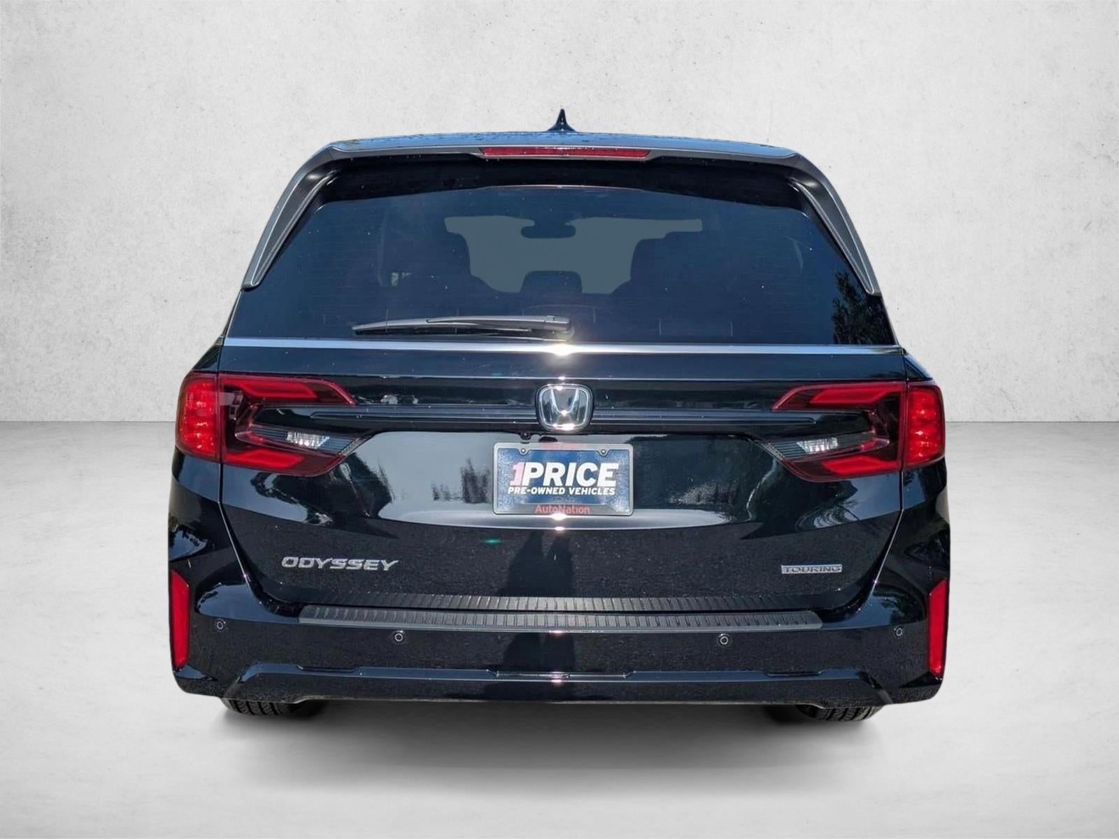 2025 Honda Odyssey Touring Auto