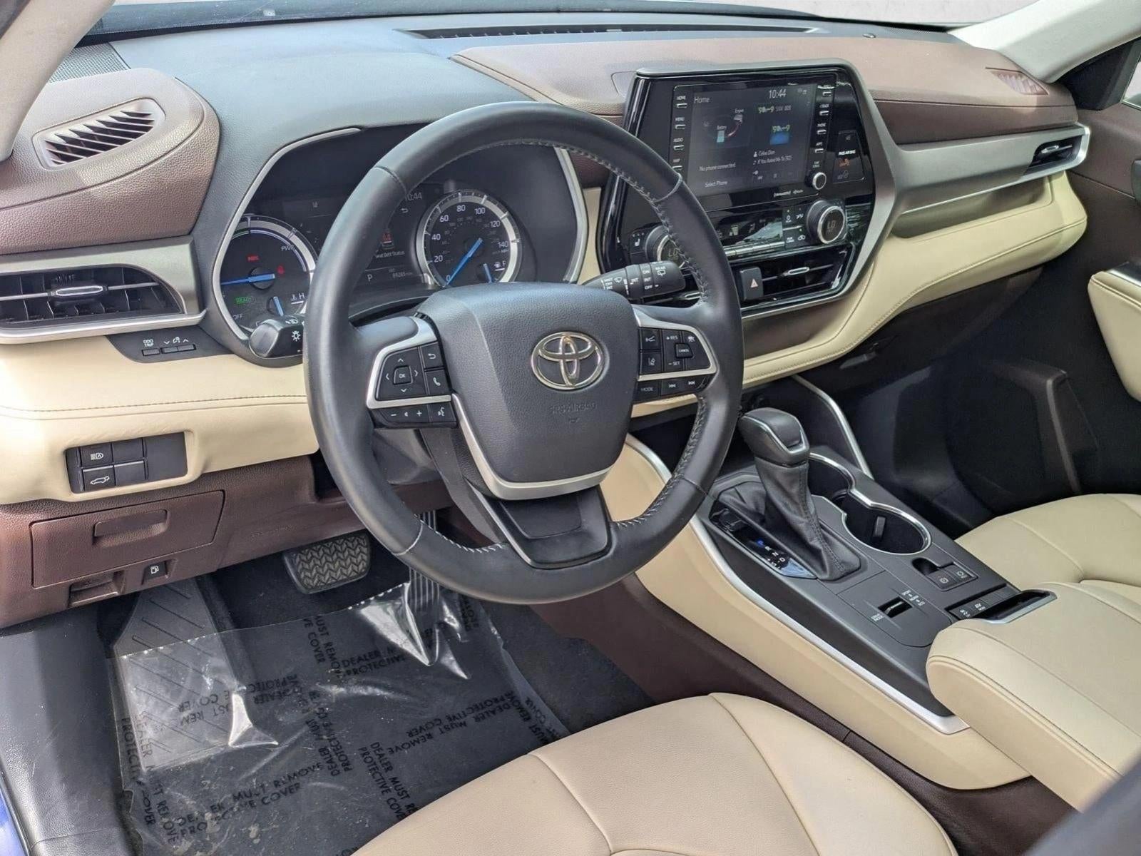 2022 Toyota Highlander Hybrid XLE FWD (Natl)