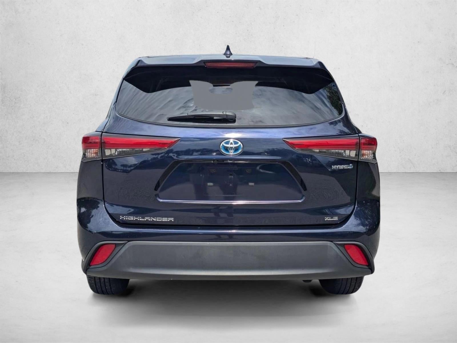 2022 Toyota Highlander Hybrid XLE FWD (Natl)