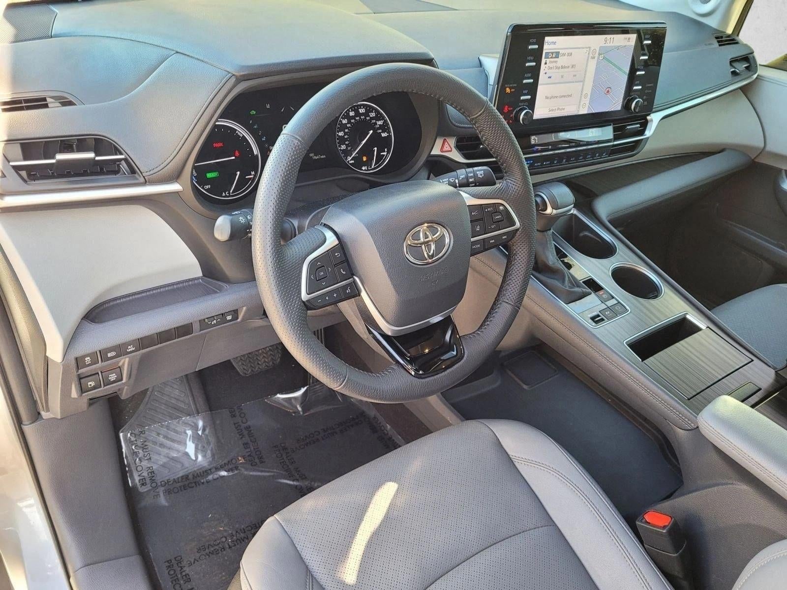 2023 Toyota Sienna Limited AWD 7-Passenger (Natl)