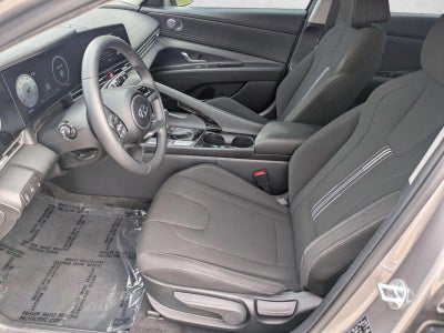2023 Hyundai ELANTRA SEL IVT