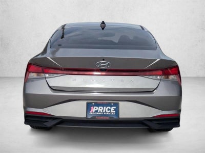 2023 Hyundai ELANTRA SEL IVT