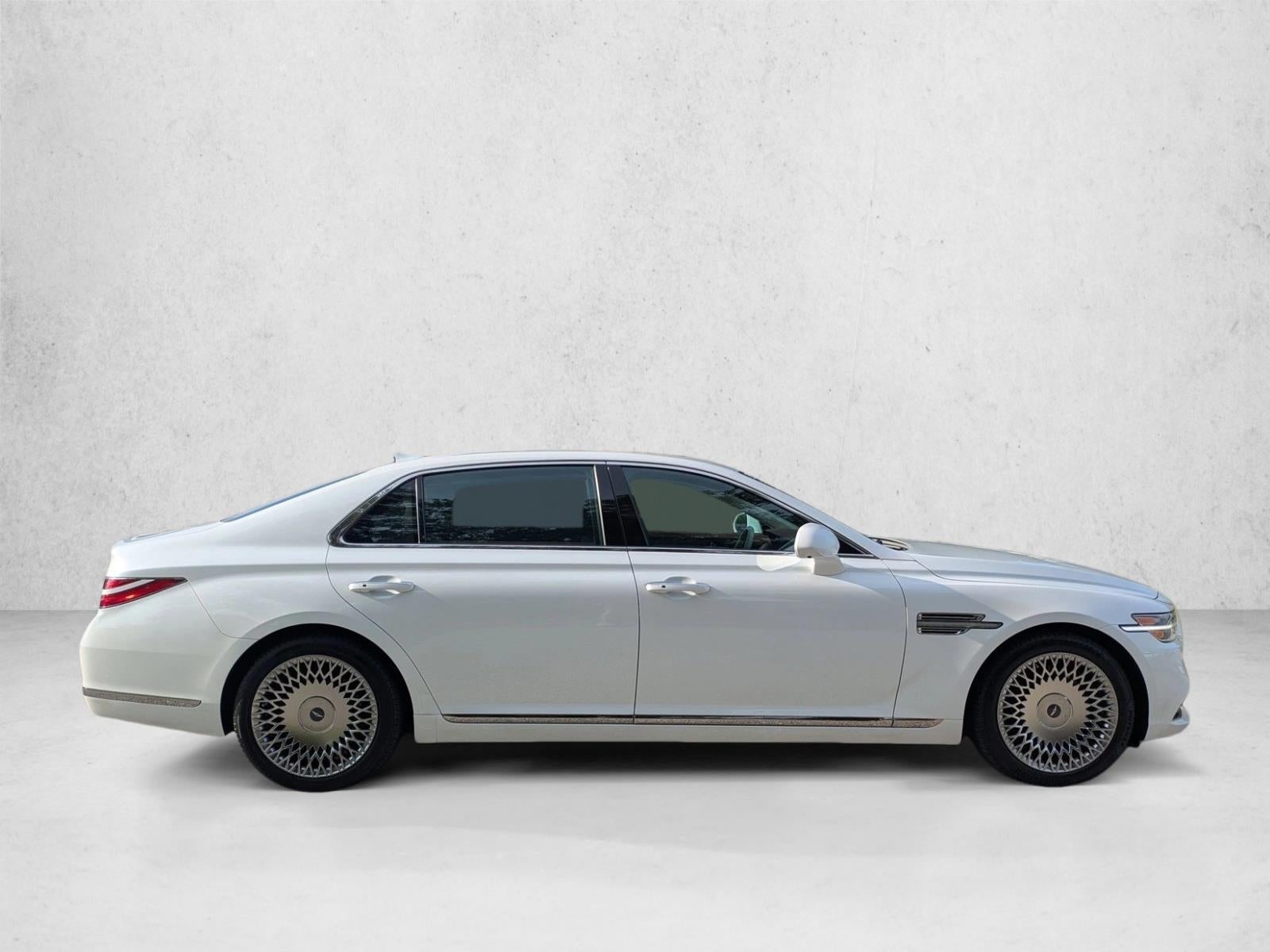 2022 Genesis G90 3.3T Premium RWD