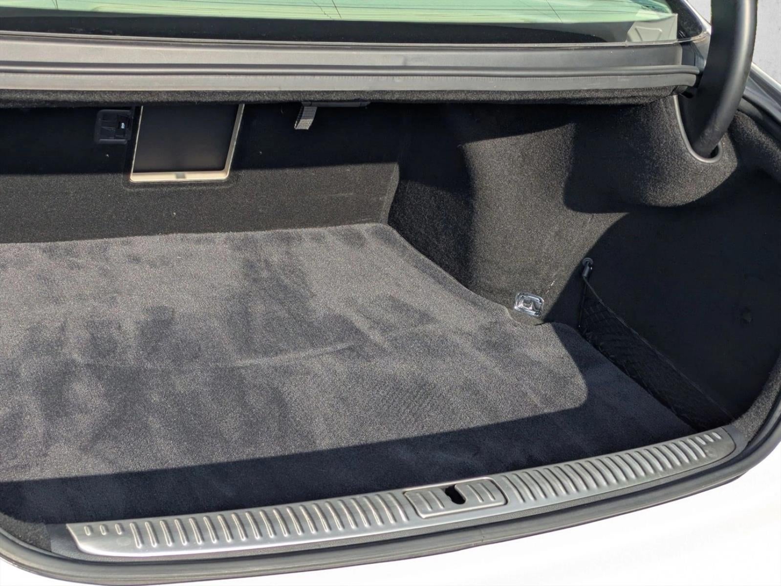 2022 Genesis G90 3.3T Premium RWD
