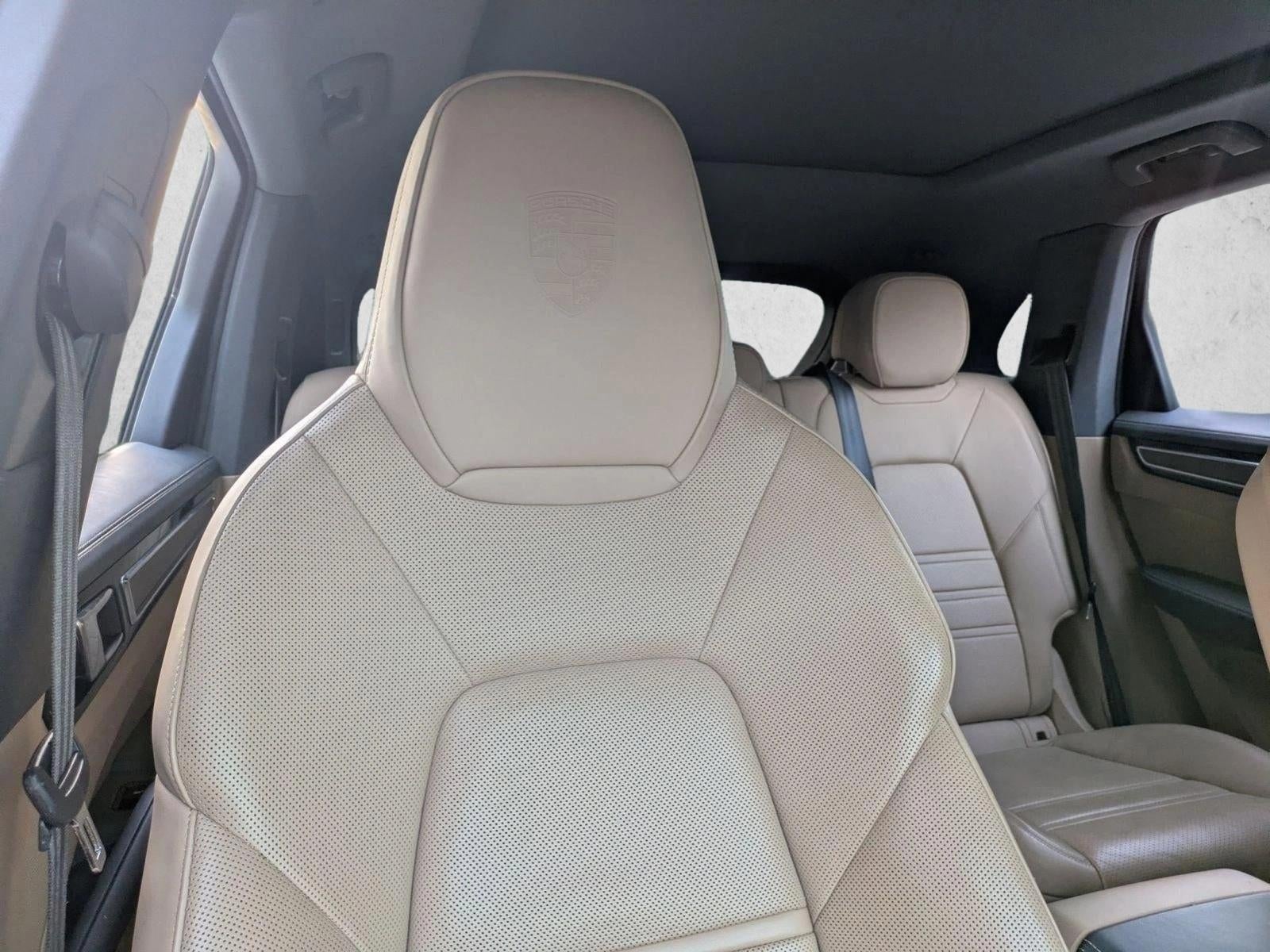 2023 Porsche Cayenne Platinum Edition AWD