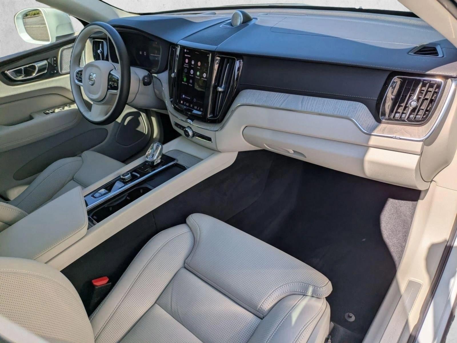 2022 Volvo XC60 Recharge Plug-In Hybrid T8 eAWD PHEV Inscription