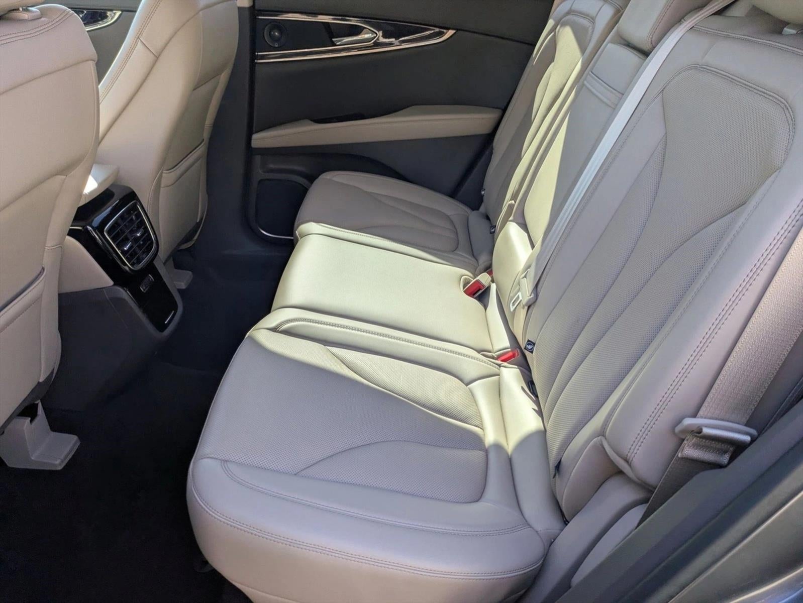 2022 Lincoln Nautilus Reserve FWD