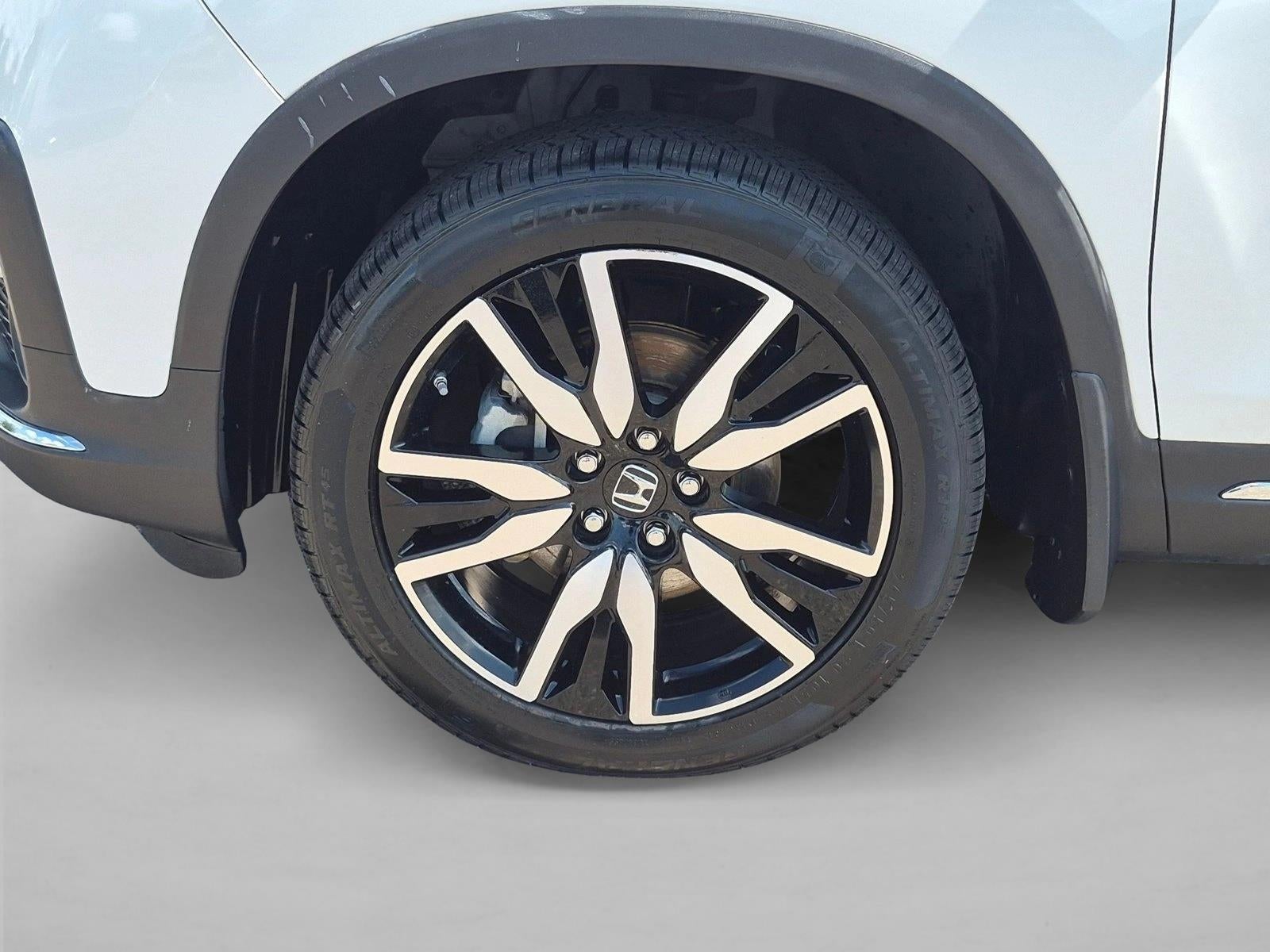 2022 Honda Pilot Touring 7-Passenger 2WD