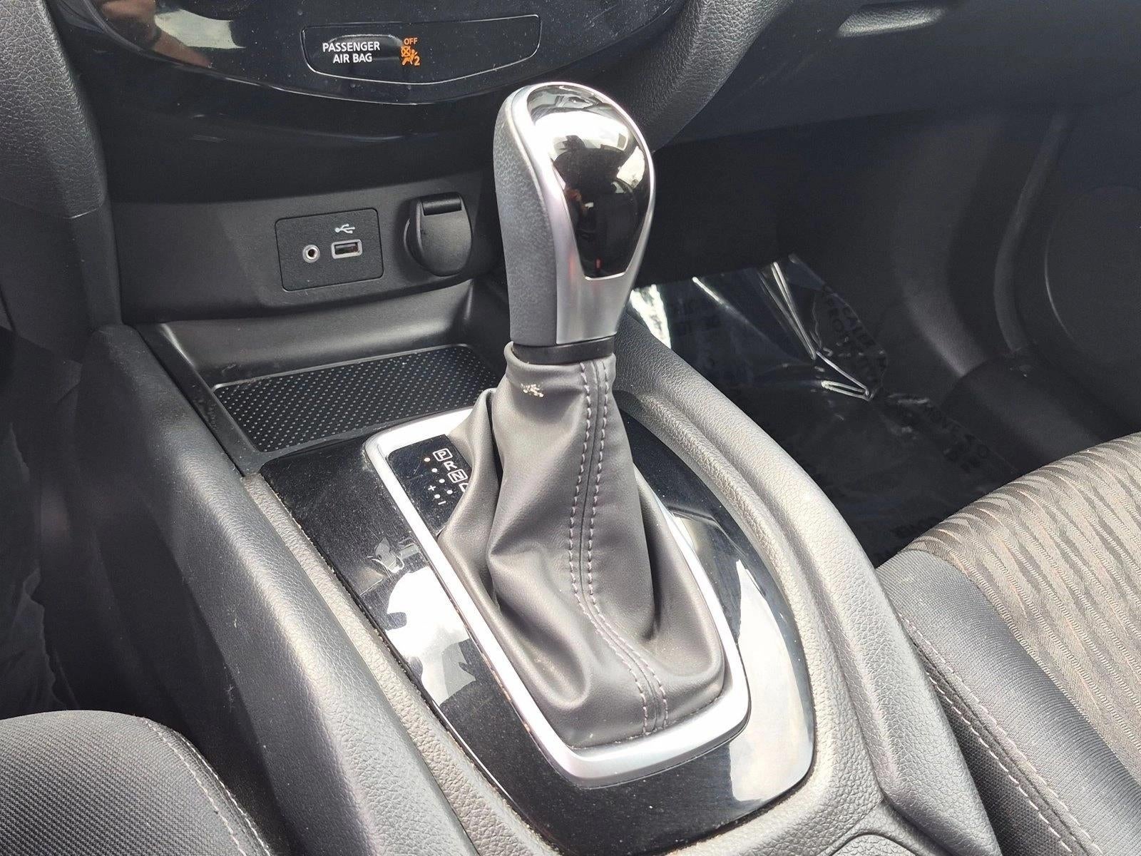 2019 Nissan Rogue FWD SV