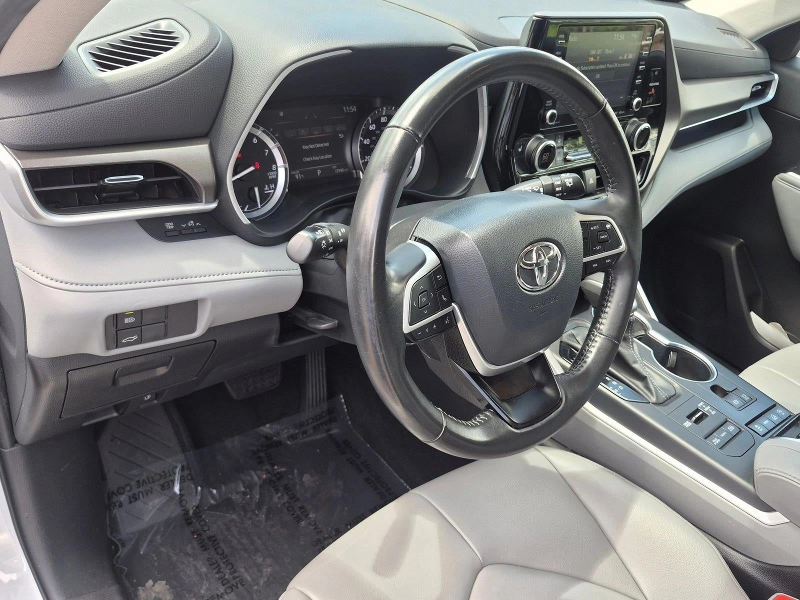 2022 Toyota Highlander XLE AWD (Natl)