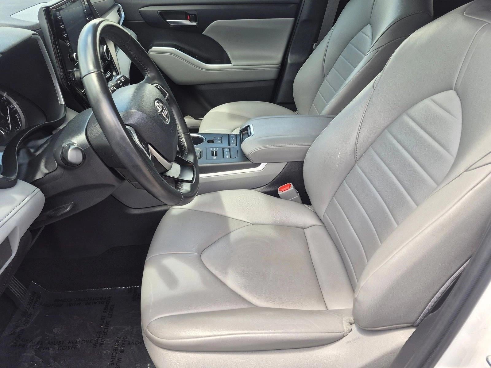 2022 Toyota Highlander XLE AWD (Natl)