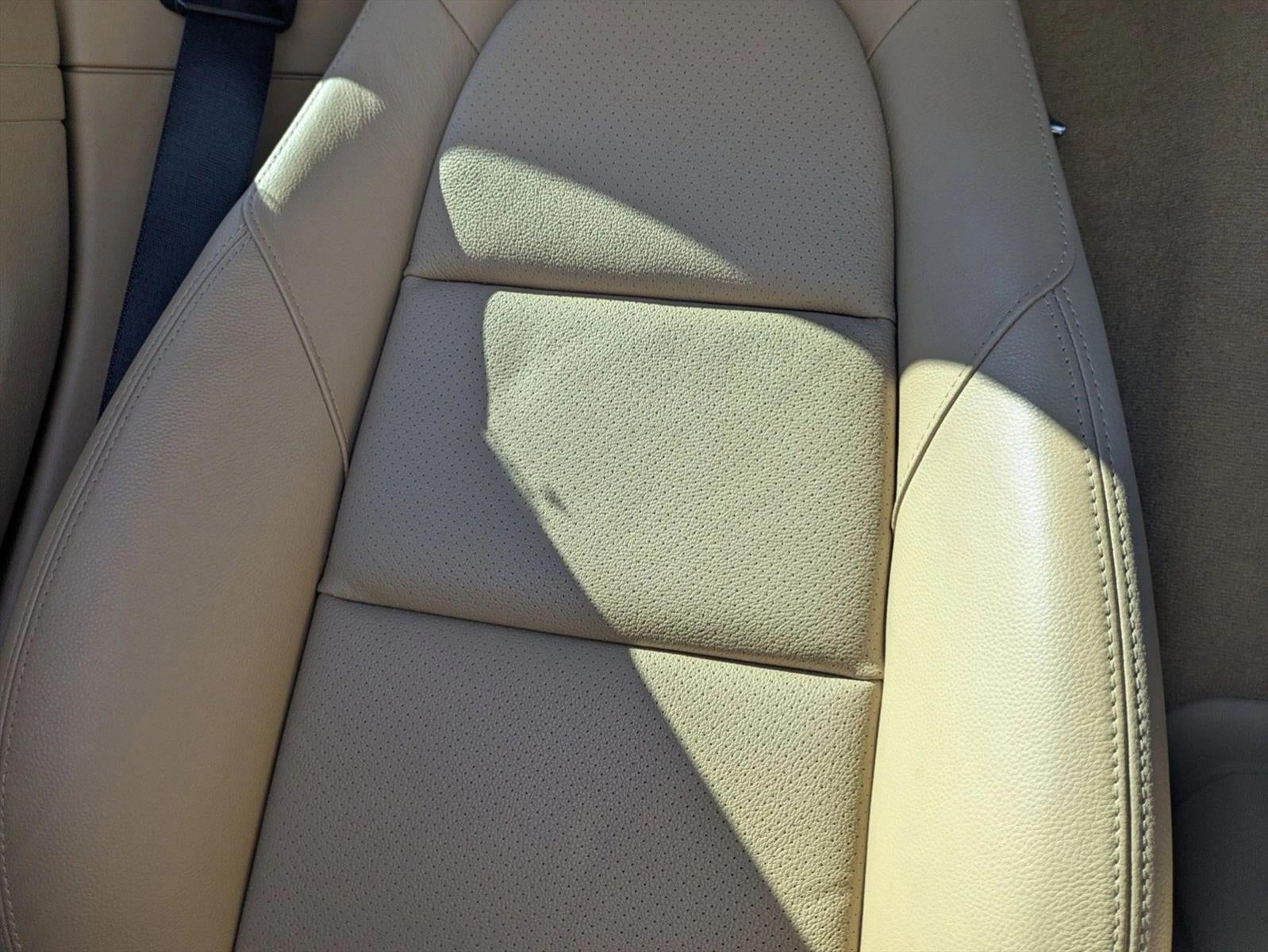 2014 Porsche Boxster 2dr Roadster