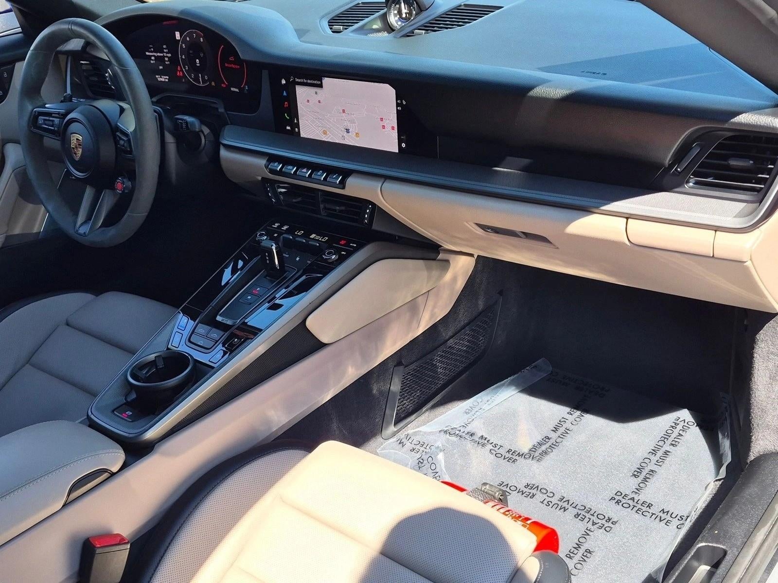 2025 Porsche 911 Carrera Cabriolet