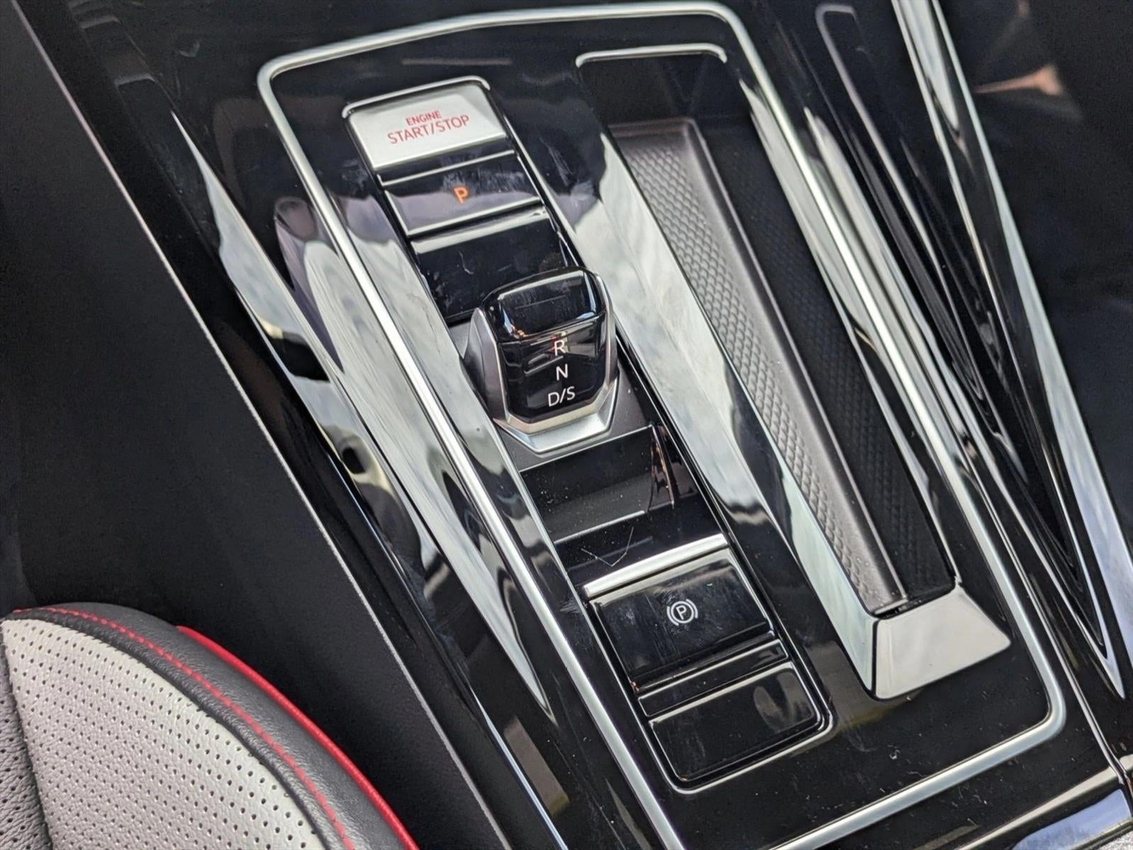 2025 Volkswagen Golf GTI 2.0T SE DSG