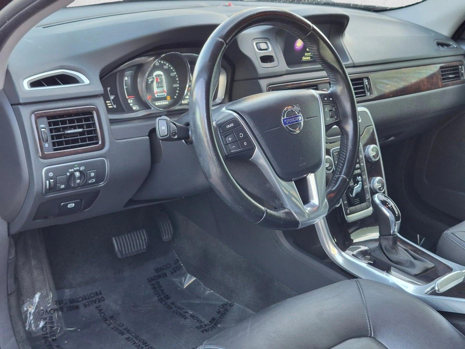2016 Volvo XC70 AWD 4dr Wgn T5 Premier