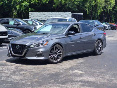 2022 Nissan Altima 2.5 SR Sedan