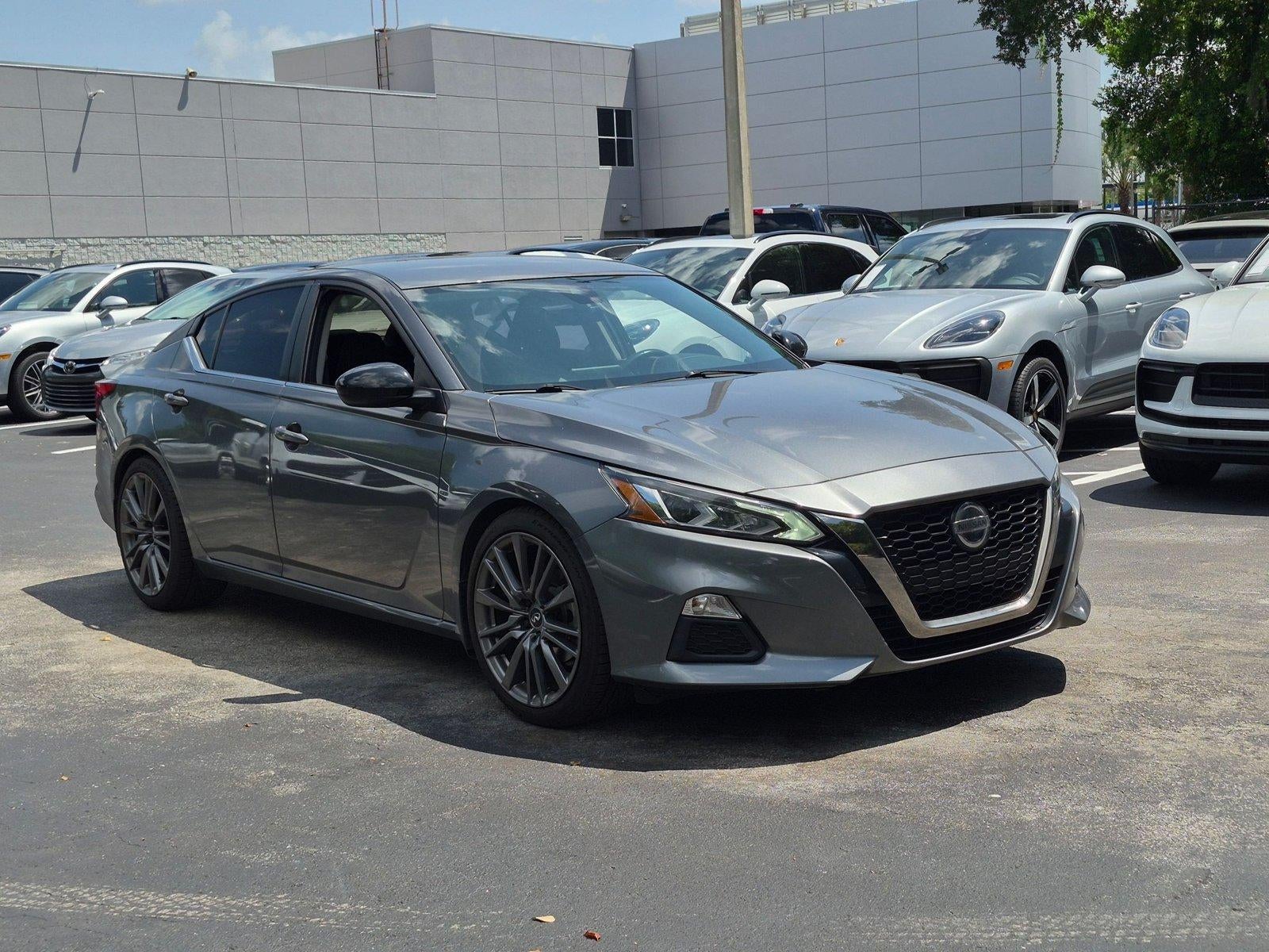 2022 Nissan Altima 2.5 SR Sedan