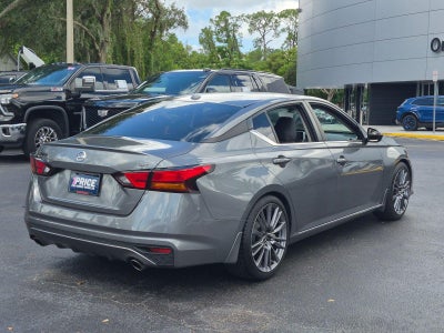 2022 Nissan Altima 2.5 SR Sedan