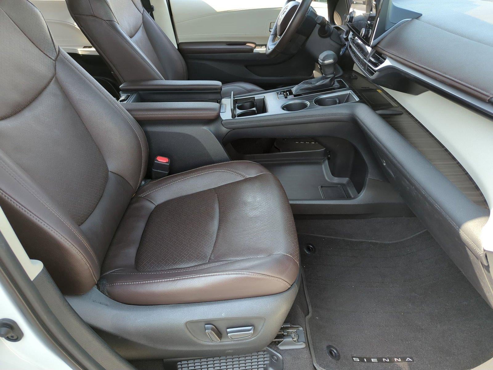 2021 Toyota Sienna Platinum FWD 7-Passenger (Natl)