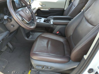 2021 Toyota Sienna Platinum FWD 7-Passenger (Natl)