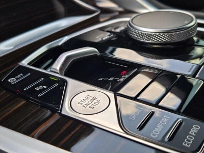 2025 BMW X6 xDrive40i Sports Activity Coupe