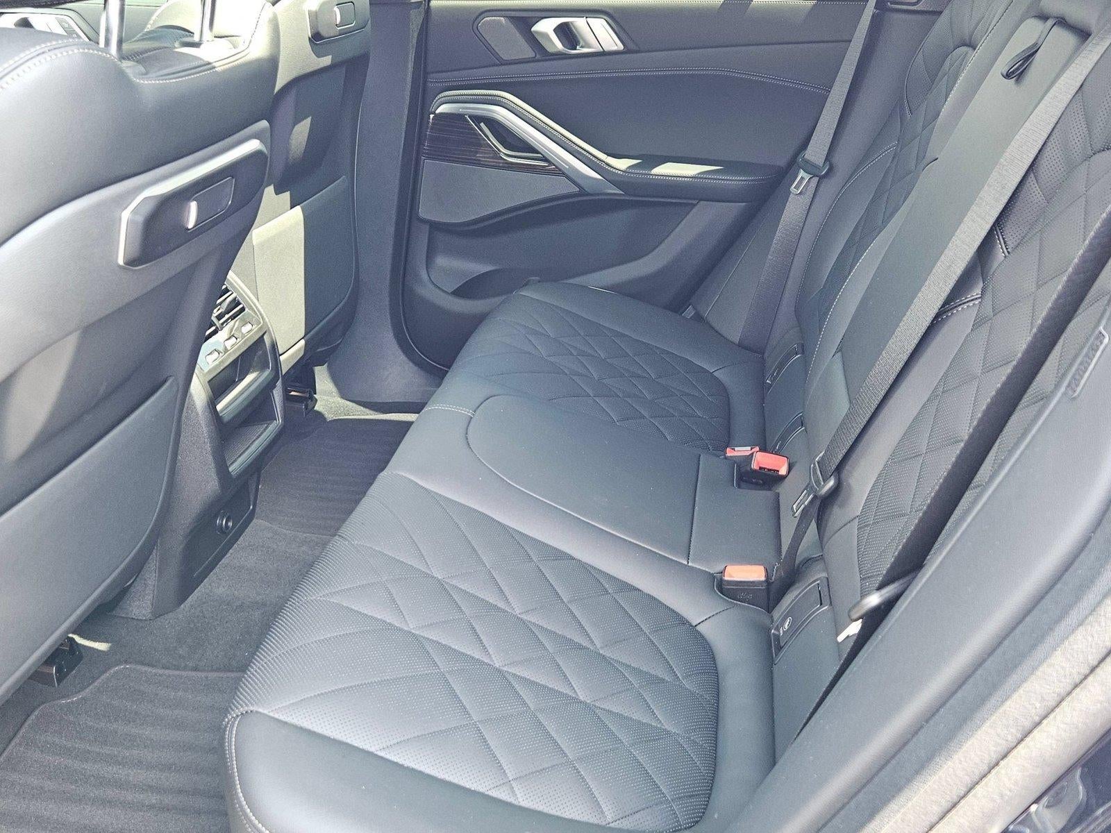 2025 BMW X6 xDrive40i Sports Activity Coupe