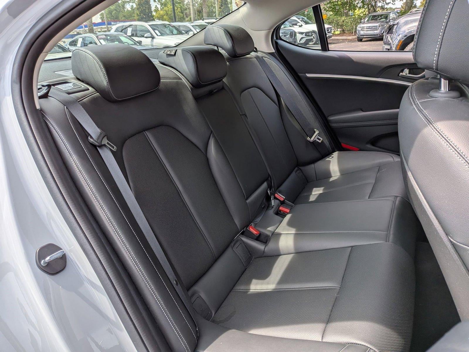 2023 Genesis G70 2.0T RWD
