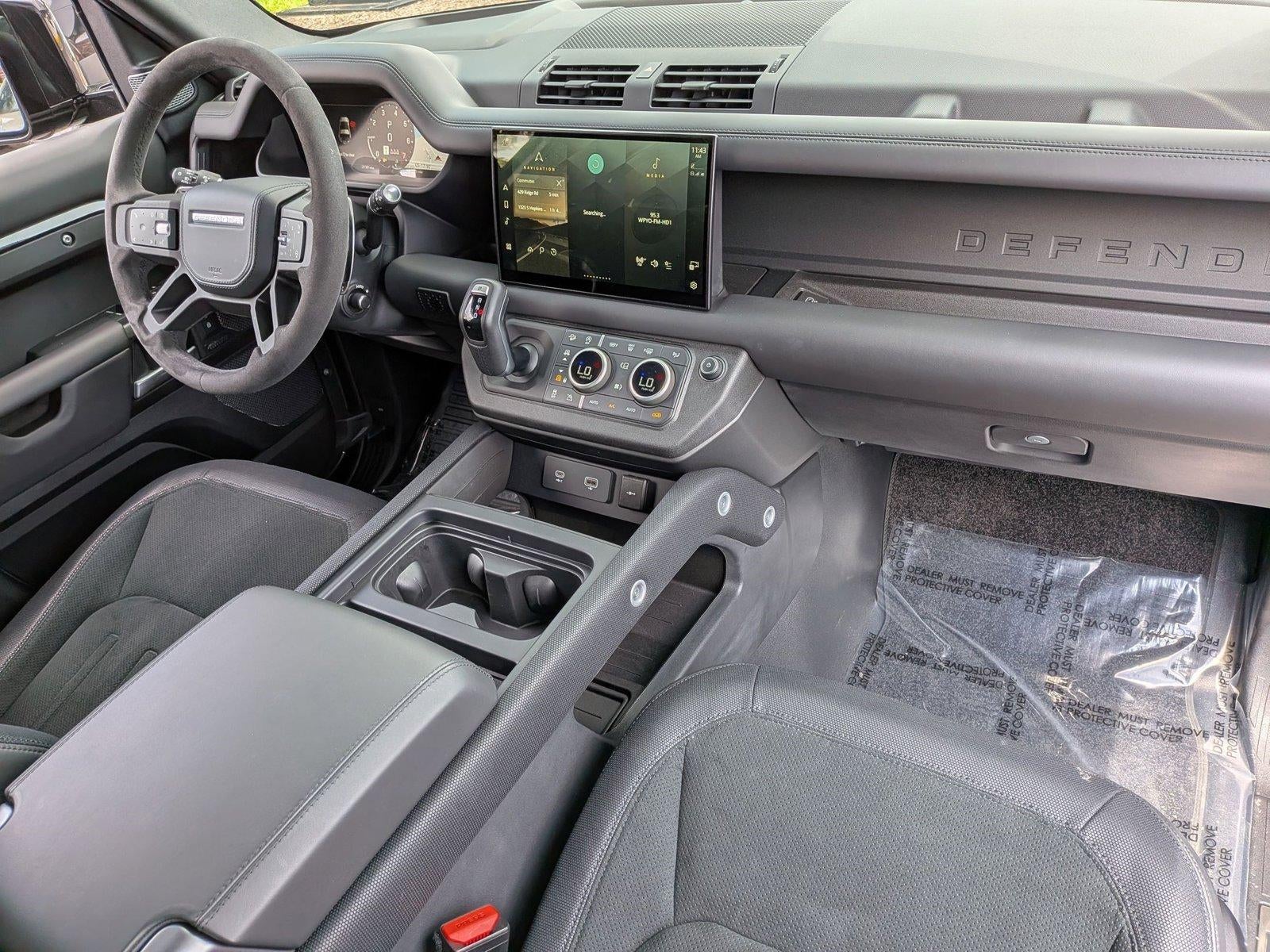 2024 Land Rover Defender 90 P525 V8