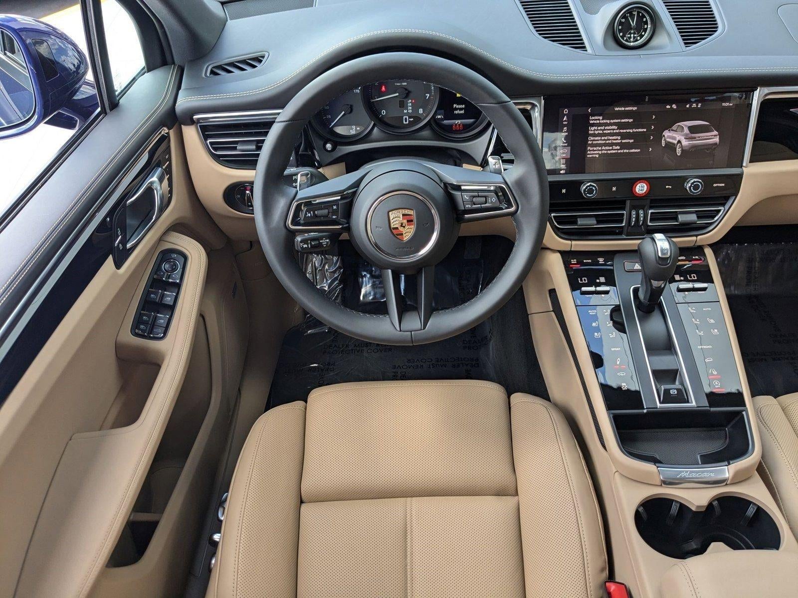 2025 Porsche Macan AWD