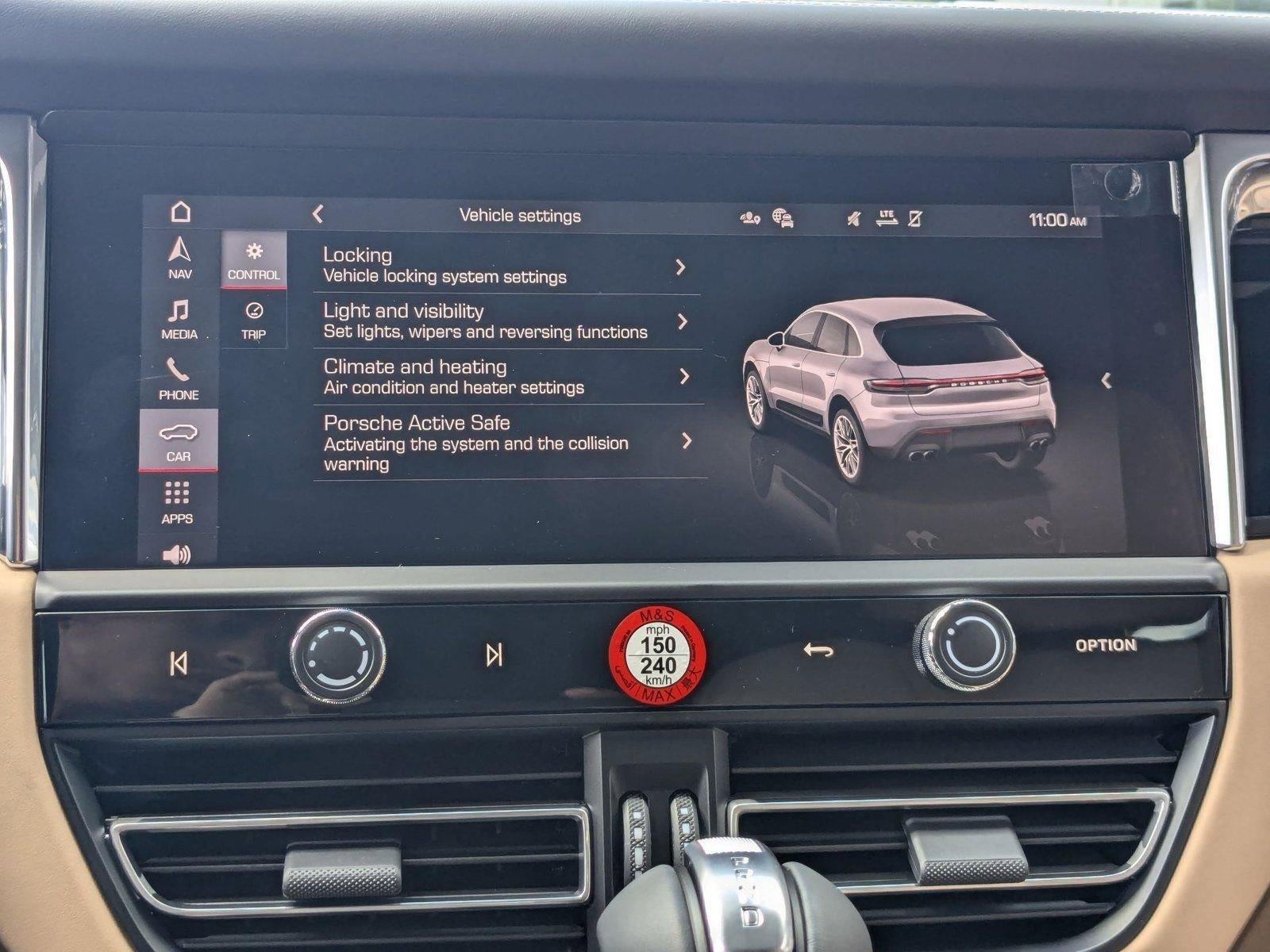 2025 Porsche Macan AWD