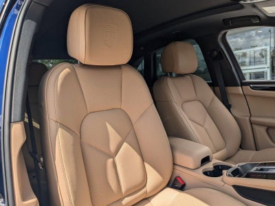 2025 Porsche Macan AWD